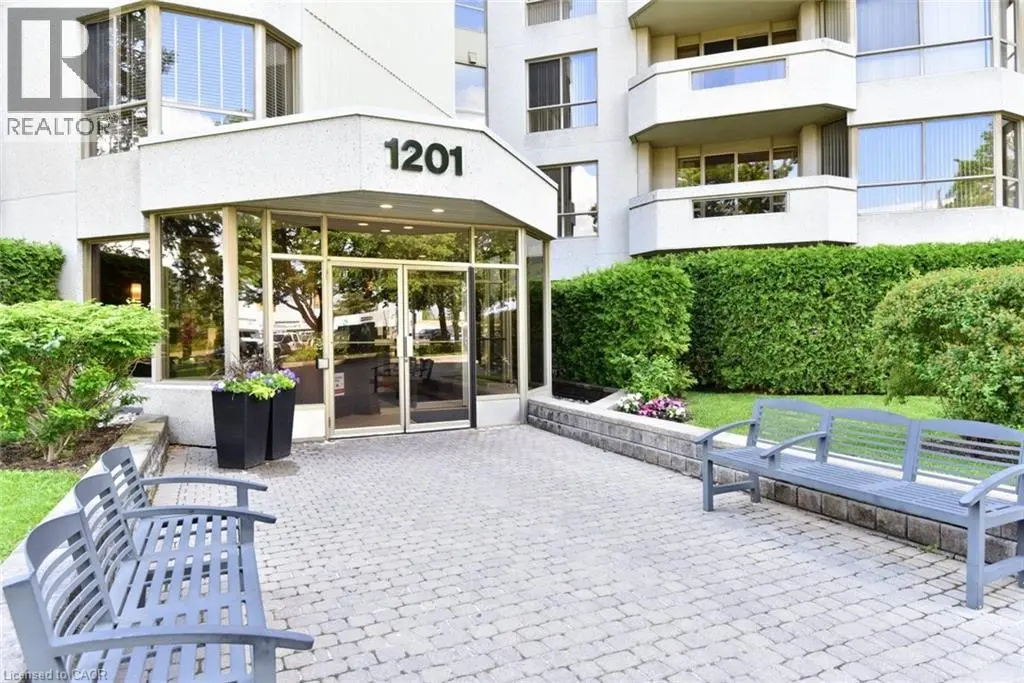 1201 North Shore Boulevard E Unit# 108, Burlington