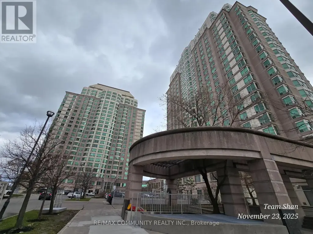 Ph302 - 1 Lee Centere Drive, Toronto (Woburn)