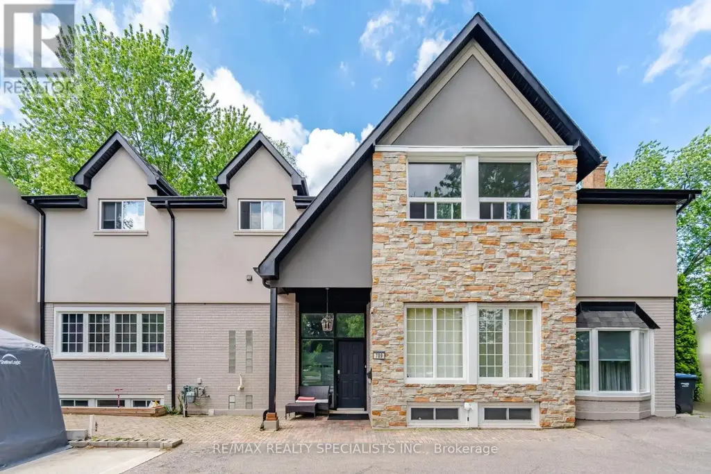 709 Queensway W, Mississauga (Erindale)