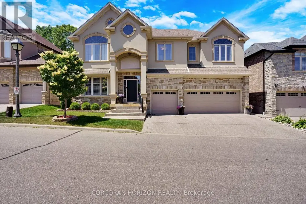 8 - 258 Edgewater Crescent, Kitchener