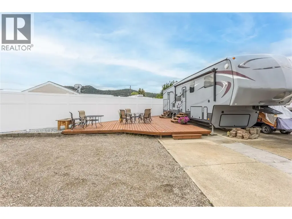 415 Commonwealth Road Lot# 124, Lake Country