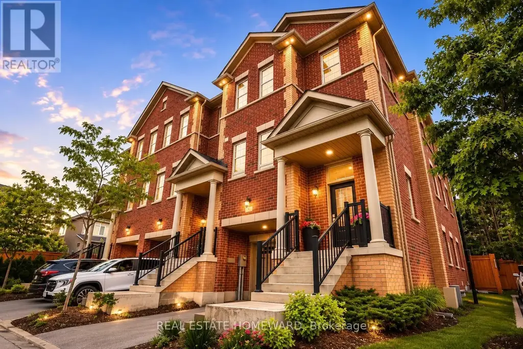 1 Saint Julien Court, Vaughan (Maple)
