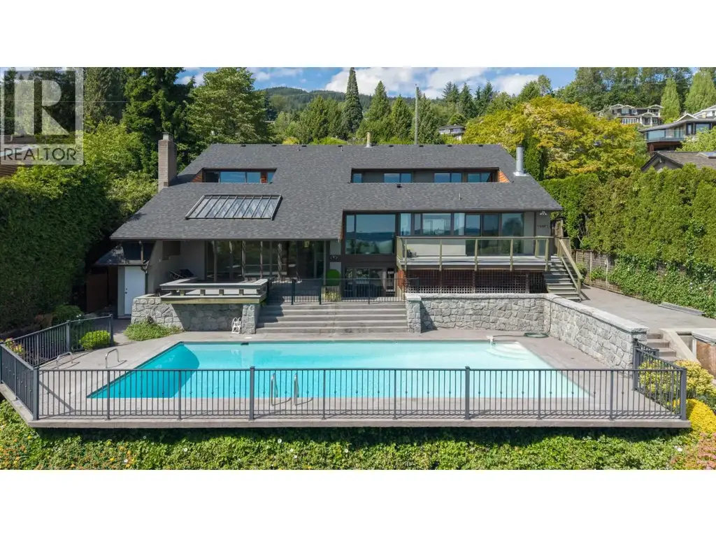 2370 Queens Avenue, West Vancouver