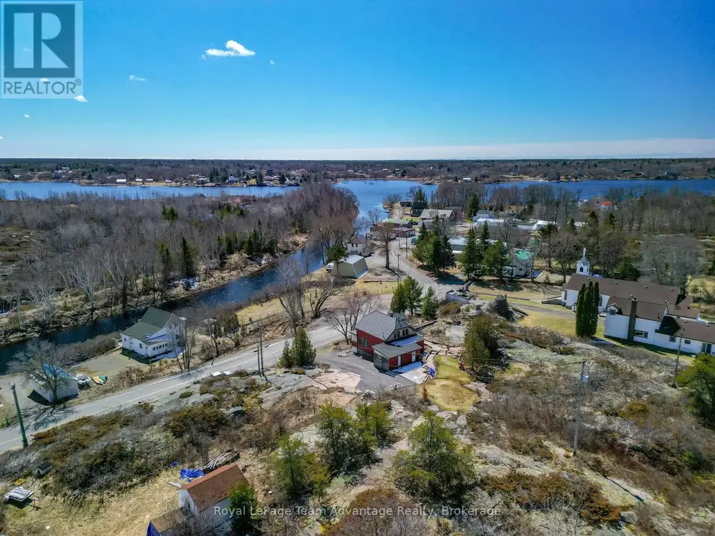 945 Riverside Drive, Parry Sound Remote Area (Wallbridge)