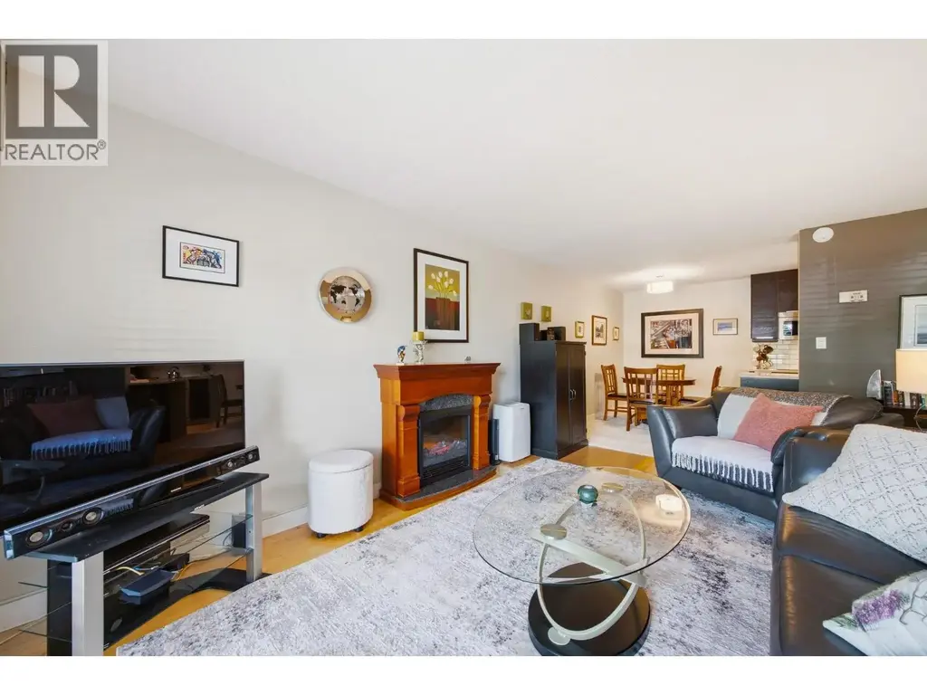 101 123 E 19th Street, North Vancouver