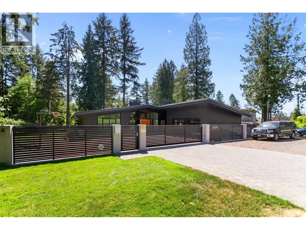 2409 Windridge Drive, North Vancouver