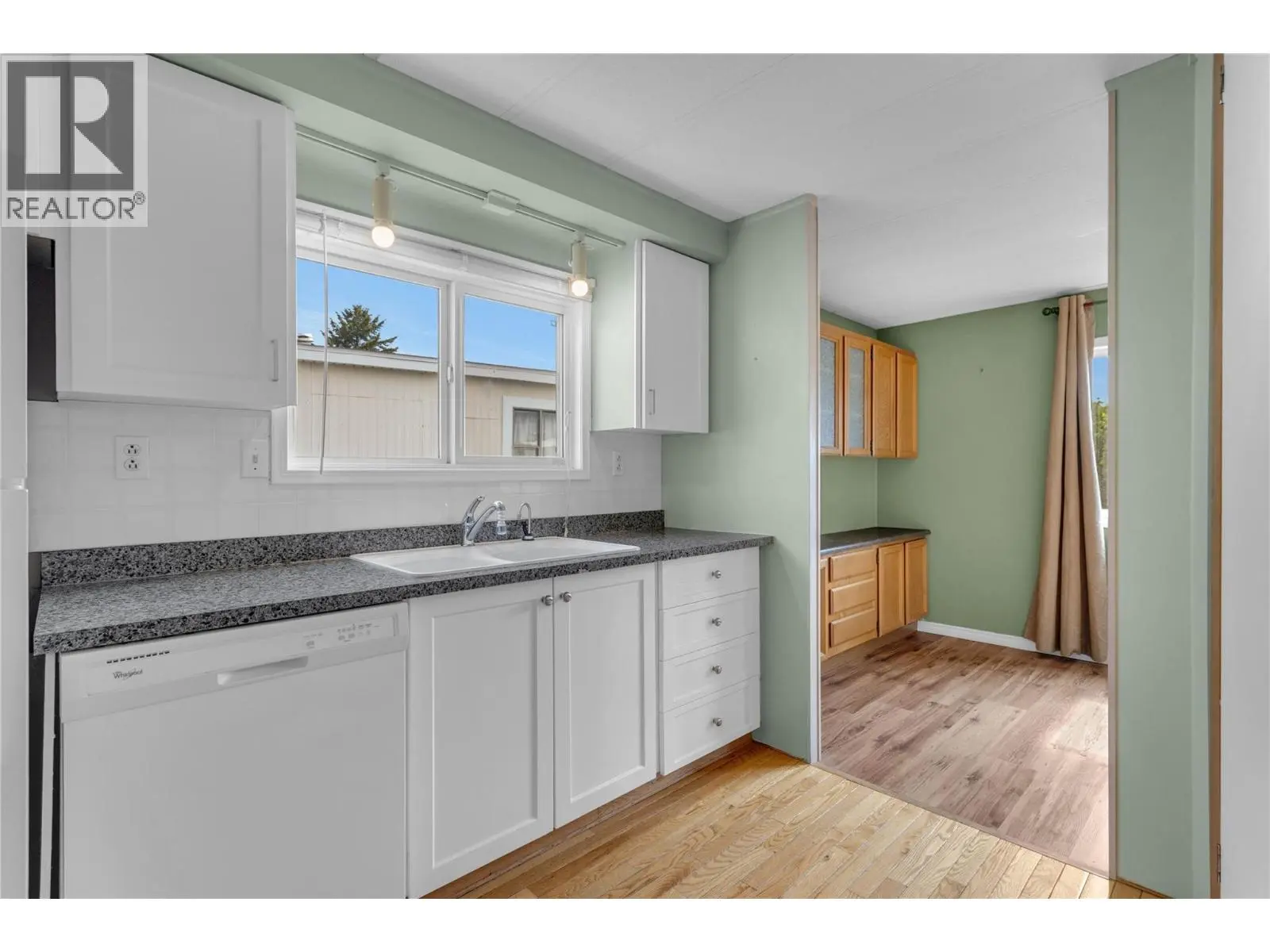 3745 Lakeshore Road Unit# 146. Kelowna, British Columbia