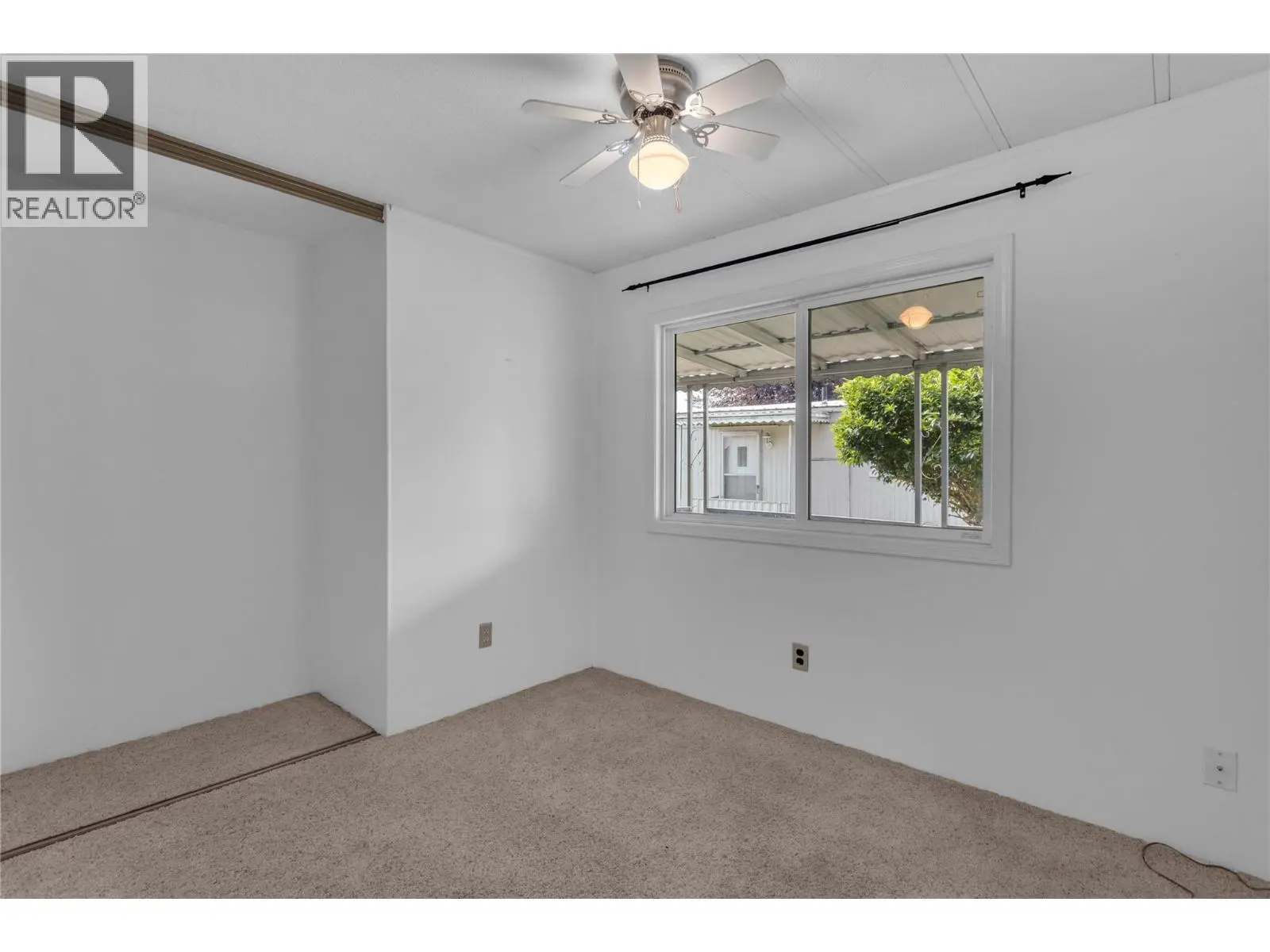 3745 Lakeshore Road Unit# 146. Kelowna, British Columbia