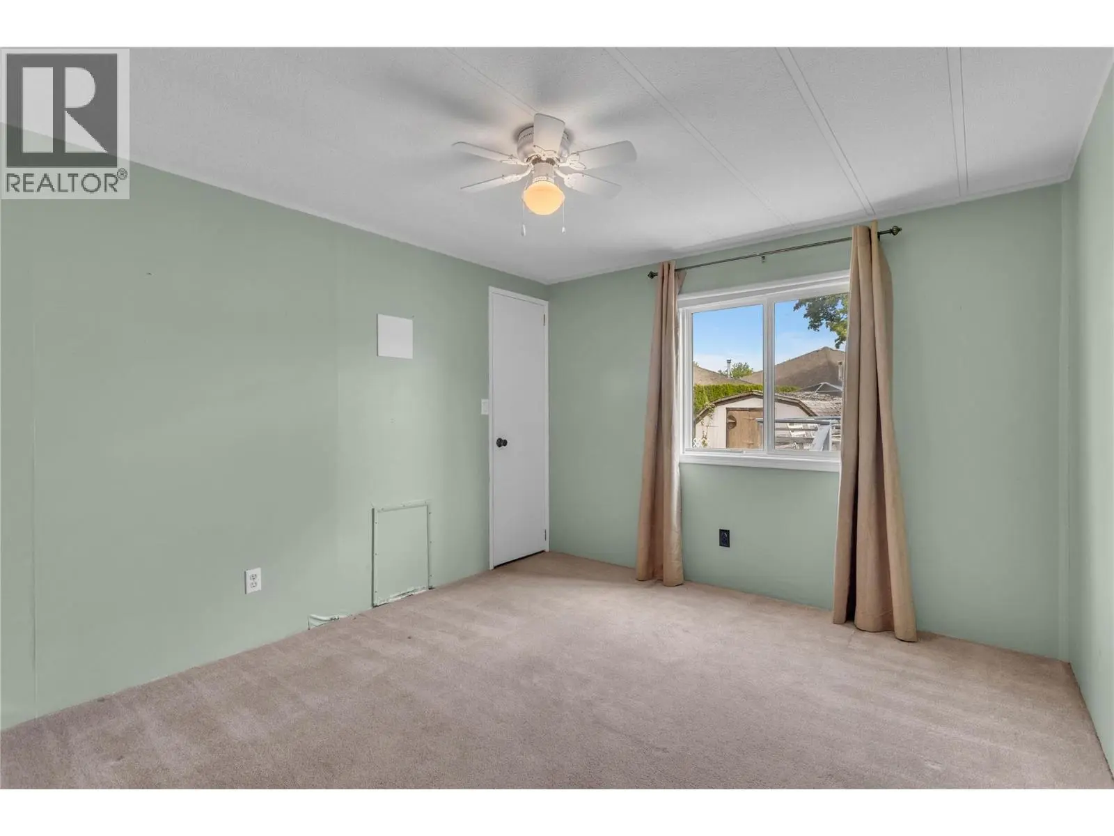 3745 Lakeshore Road Unit# 146. Kelowna, British Columbia