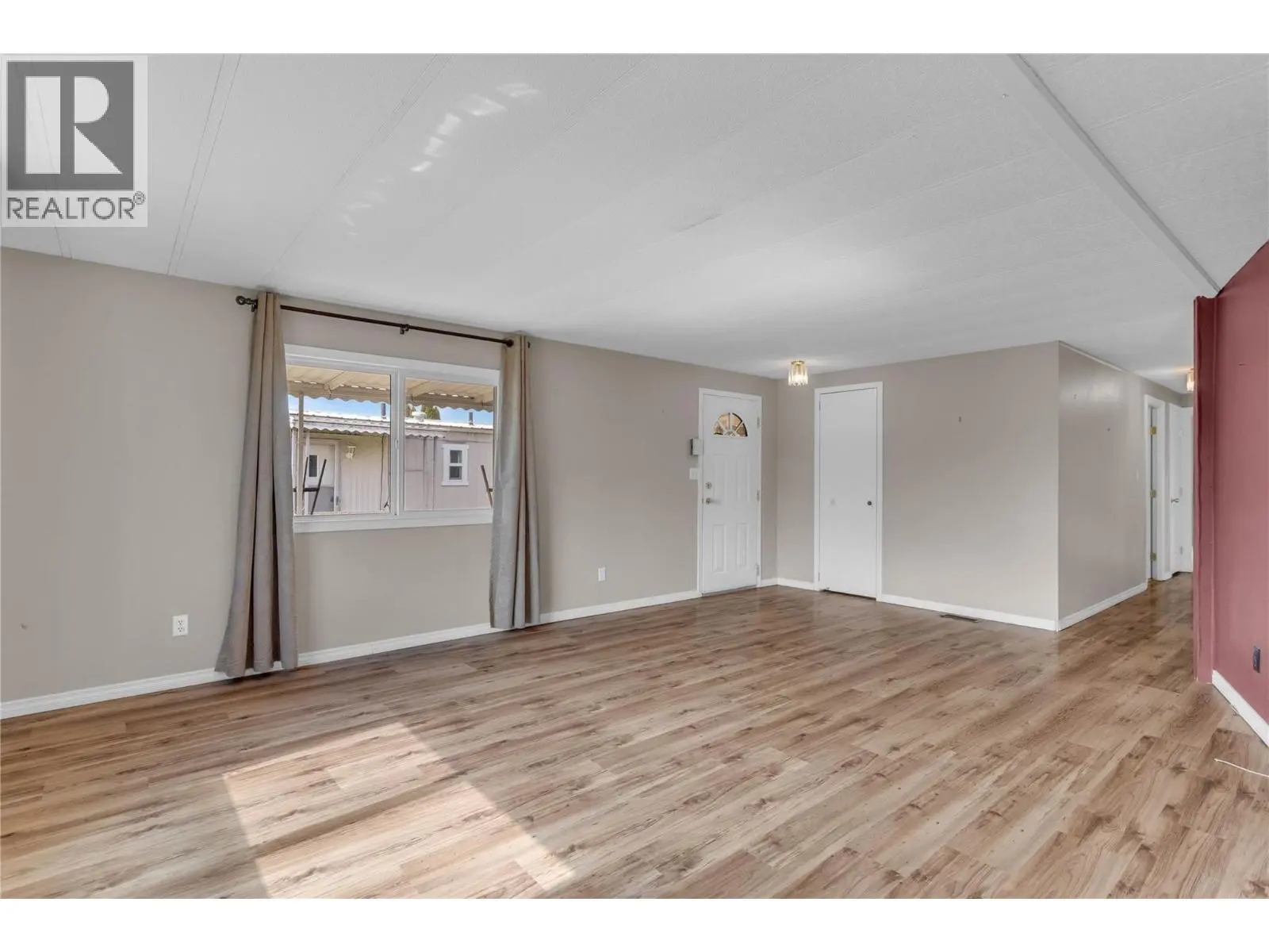 3745 Lakeshore Road Unit# 146. Kelowna, British Columbia