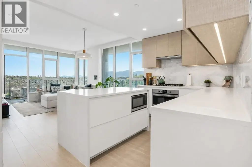 705 4168 Lougheed Highway, Burnaby