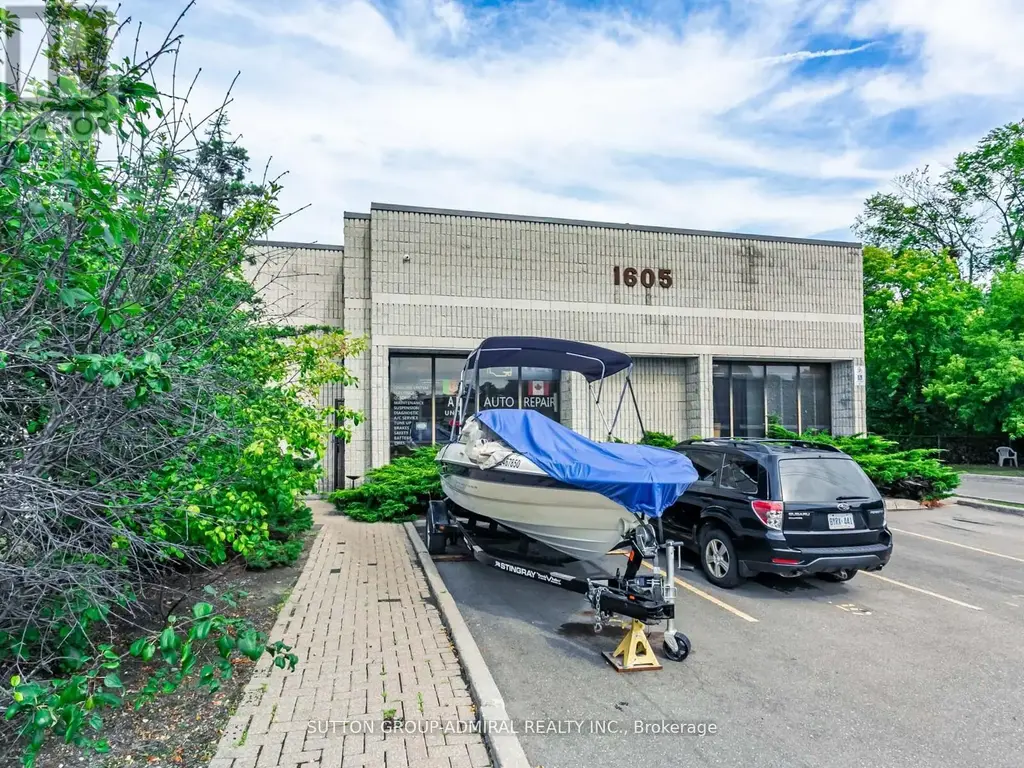 5 - 1605 Sedlescomb Drive, Mississauga (Dixie)