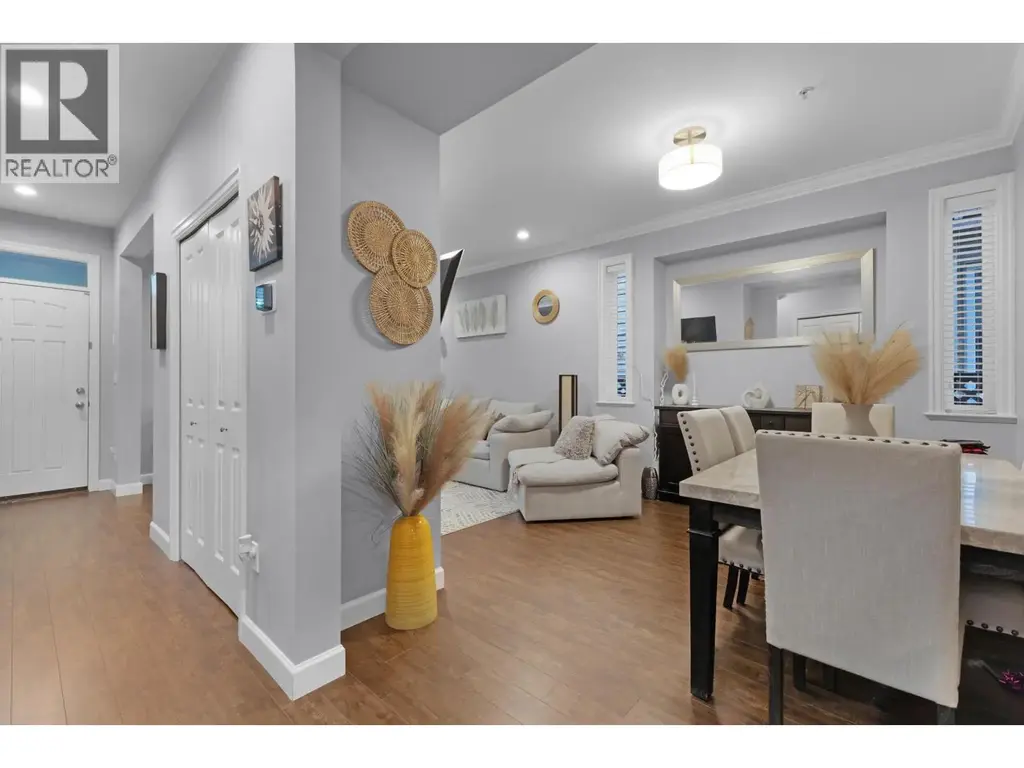 23942 Dewdney Trunk Road, Maple Ridge