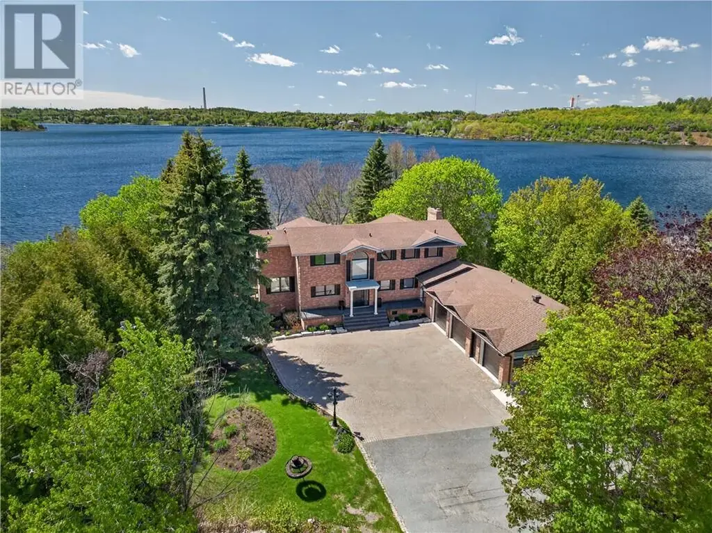 867 Admiral Drive, Sudbury