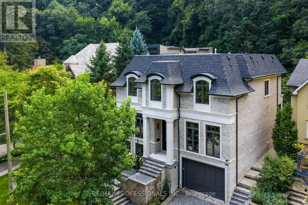 30 Dacre Crescent, Toronto (High Park-Swansea)