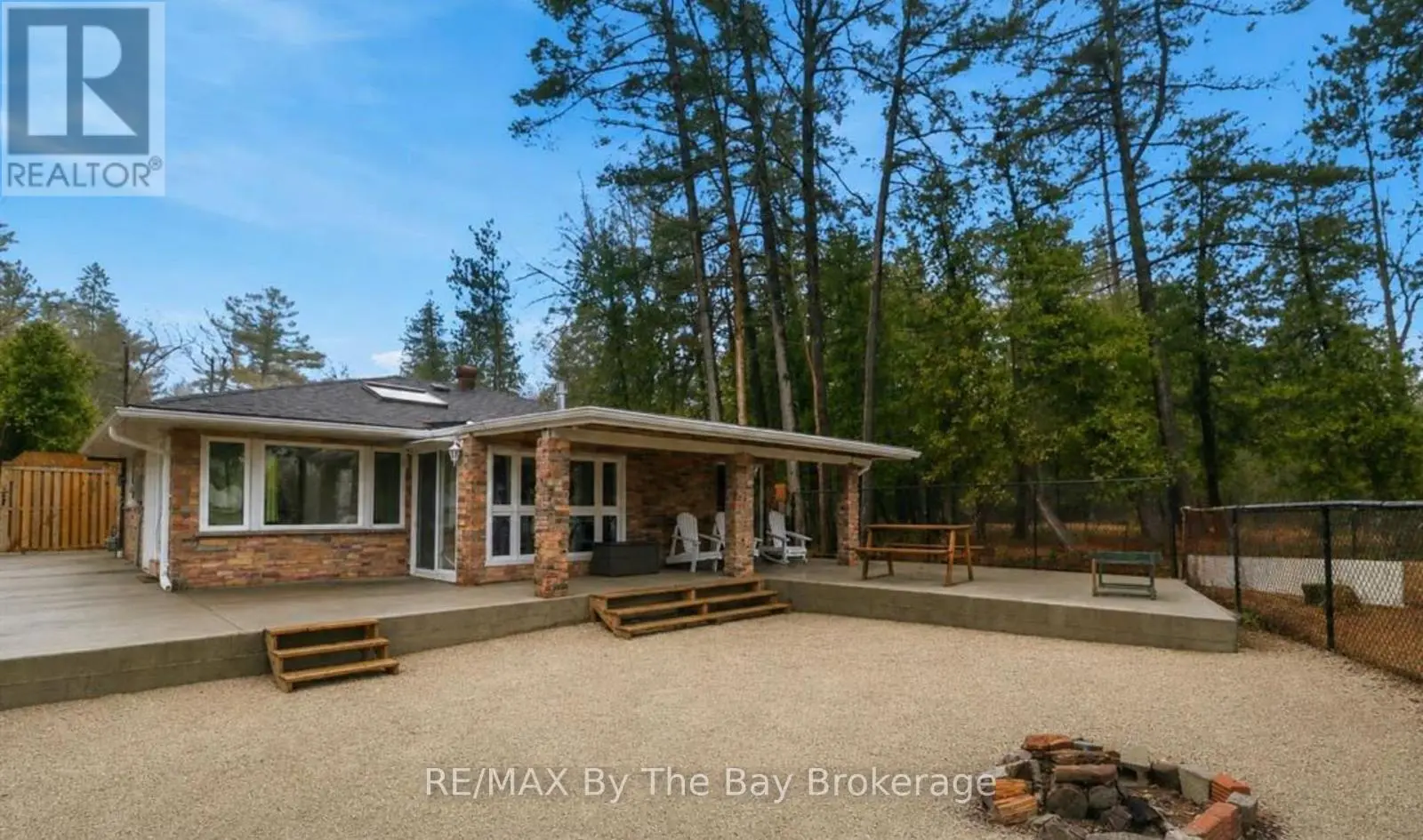 54 Homewood Avenue, Wasaga Beach