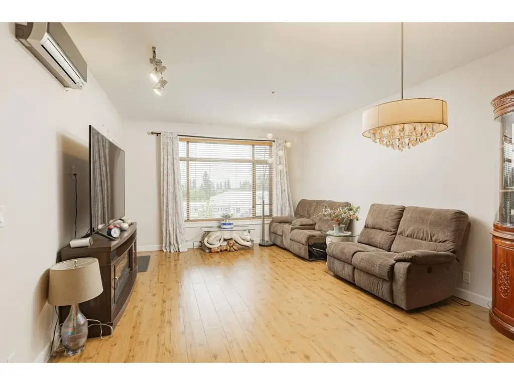 405 8067 207 Street, Langley