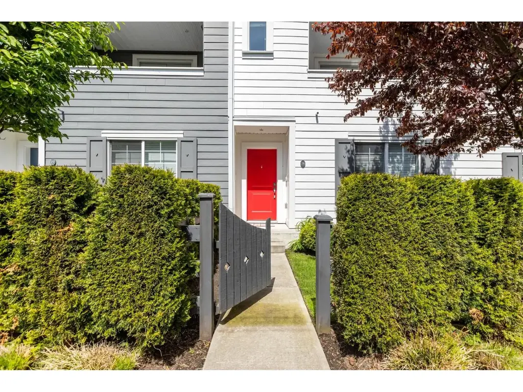 26 16337 15 Avenue, Surrey