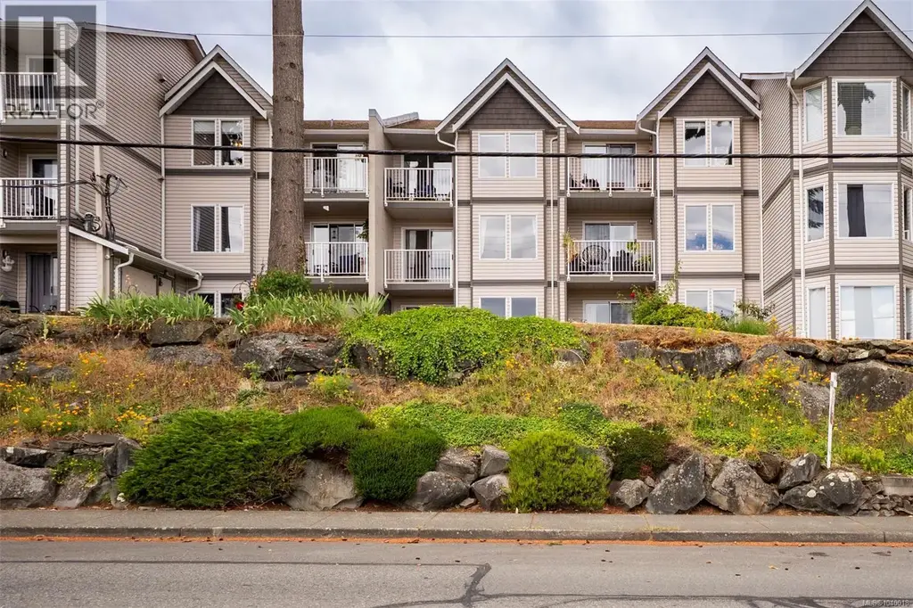 204 9916 Daniel St, Chemainus
