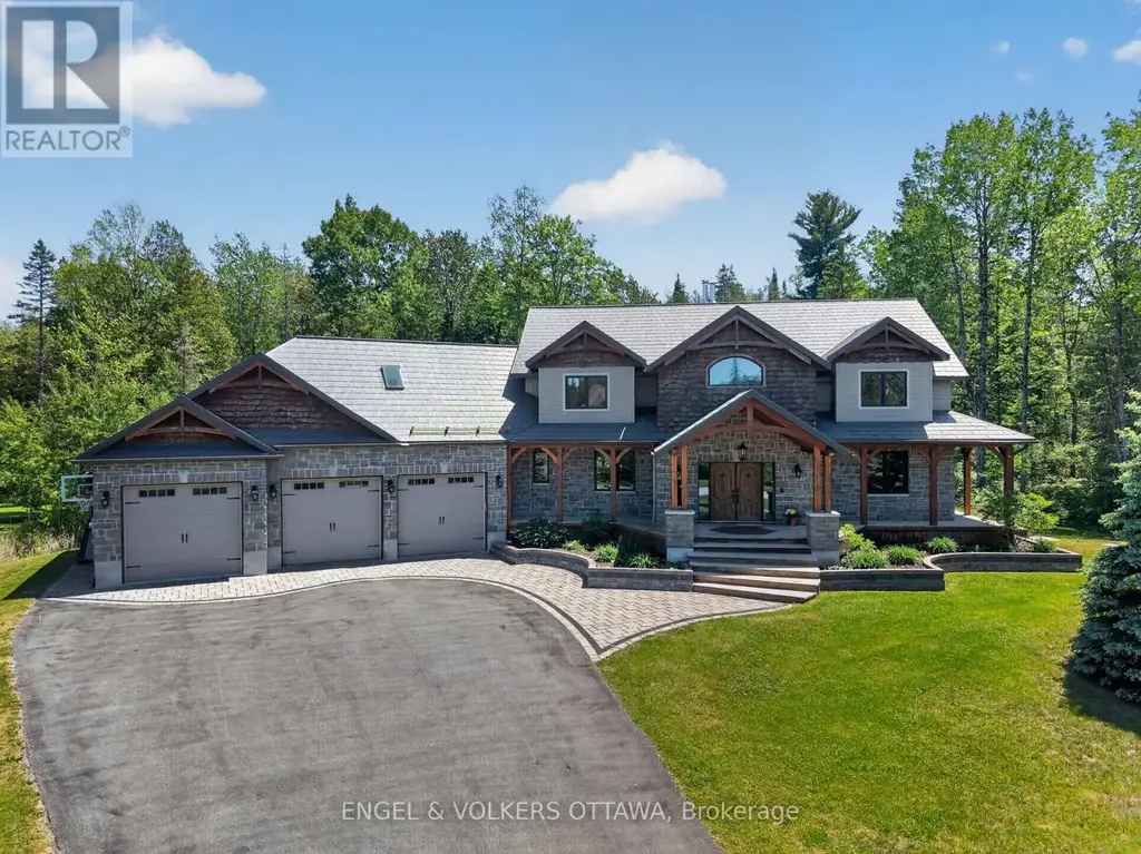 328 Silent Wood Grove, Ottawa