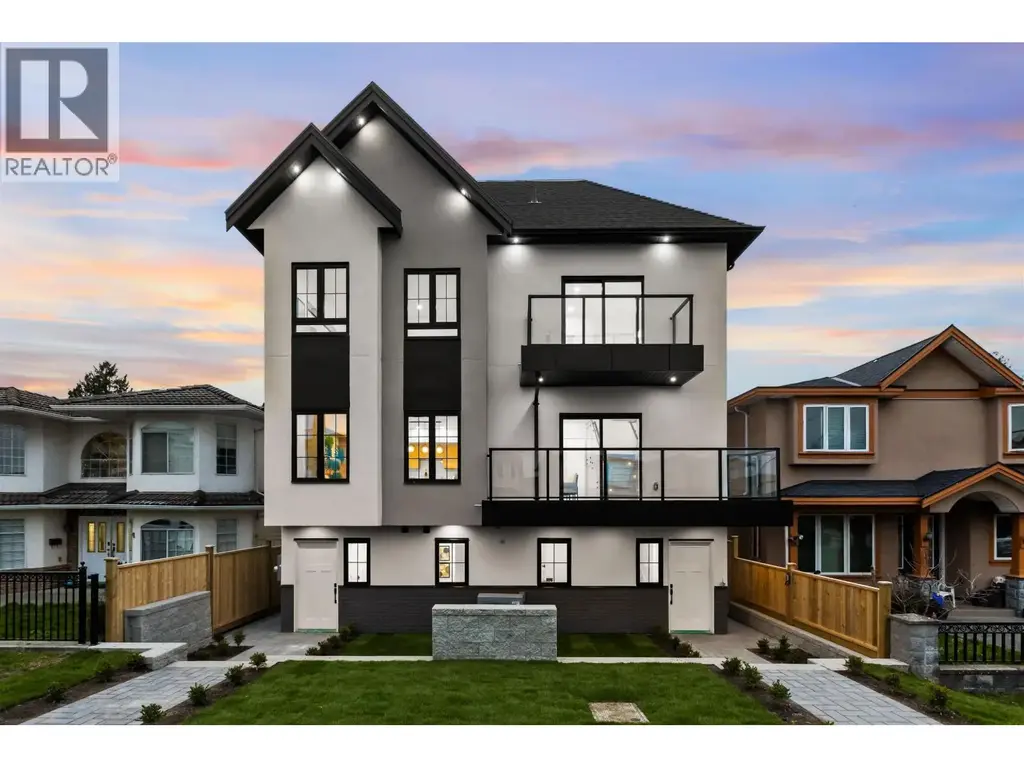 2 7353 12th Avenue, Burnaby