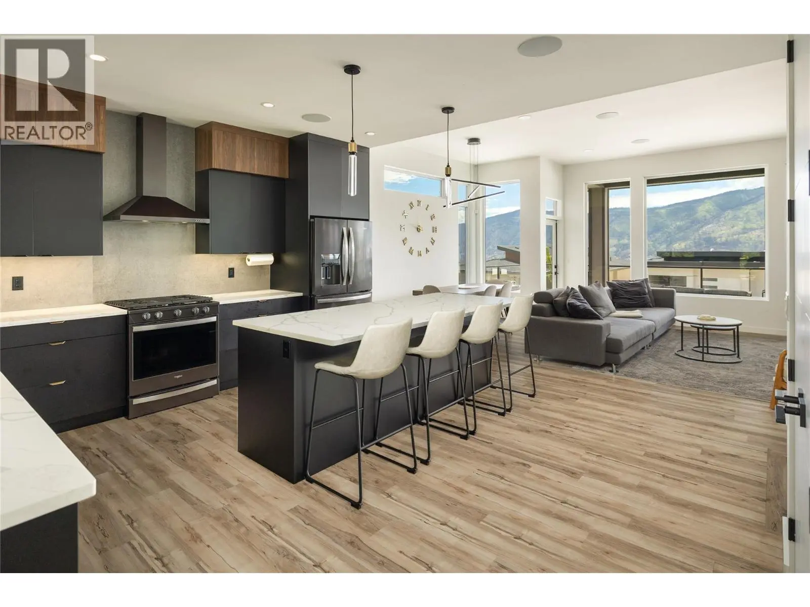 9499 Ledgestone Road. Lake Country, British Columbia