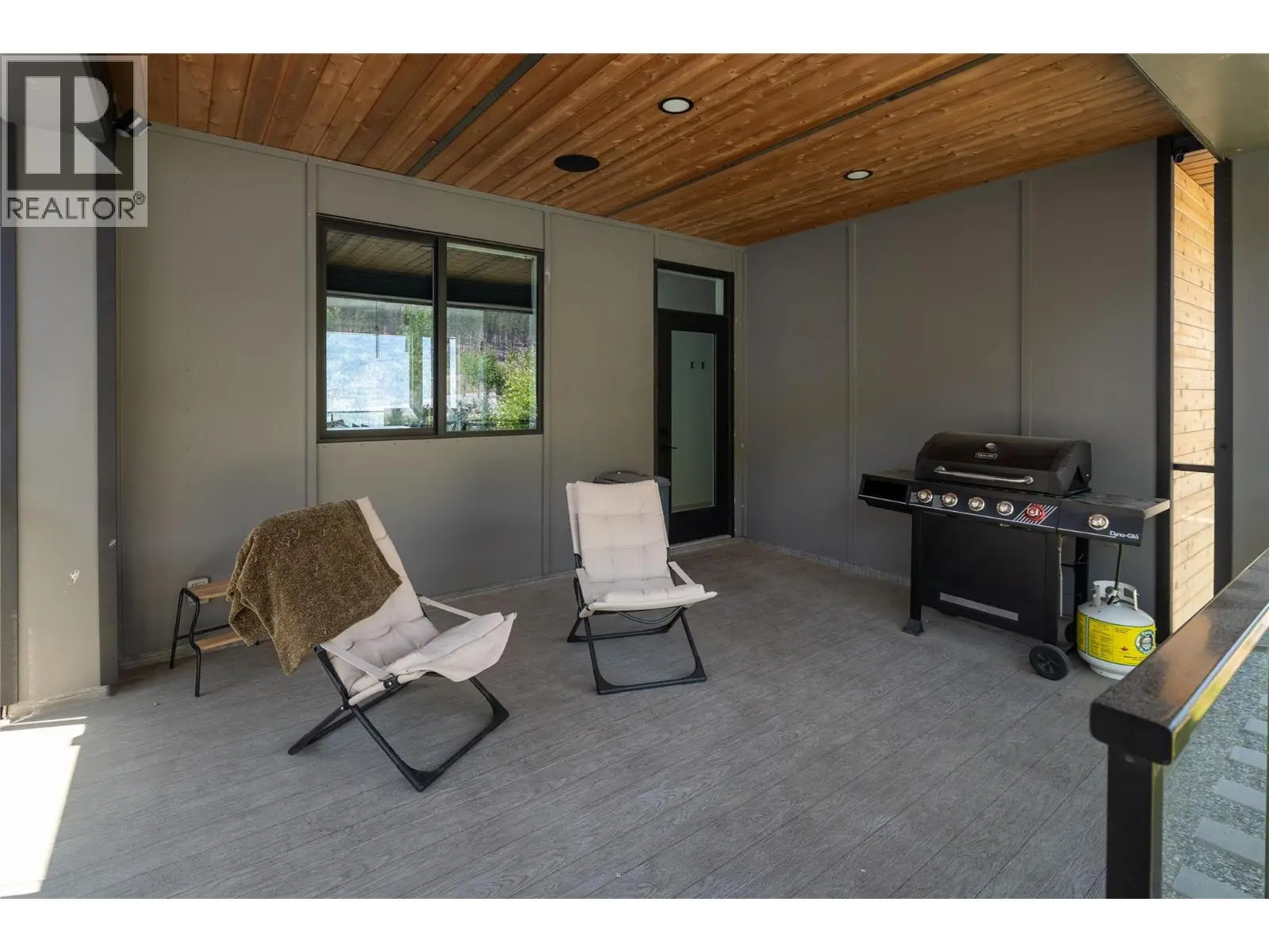 9499 Ledgestone Road. Lake Country, British Columbia