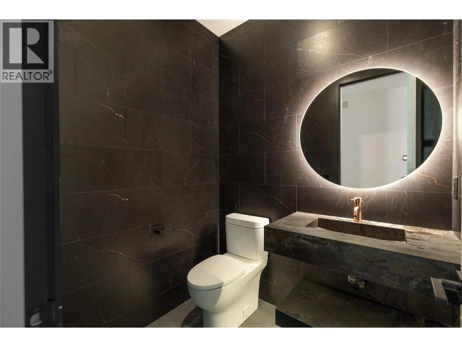 9499 Ledgestone Road. Lake Country, British Columbia