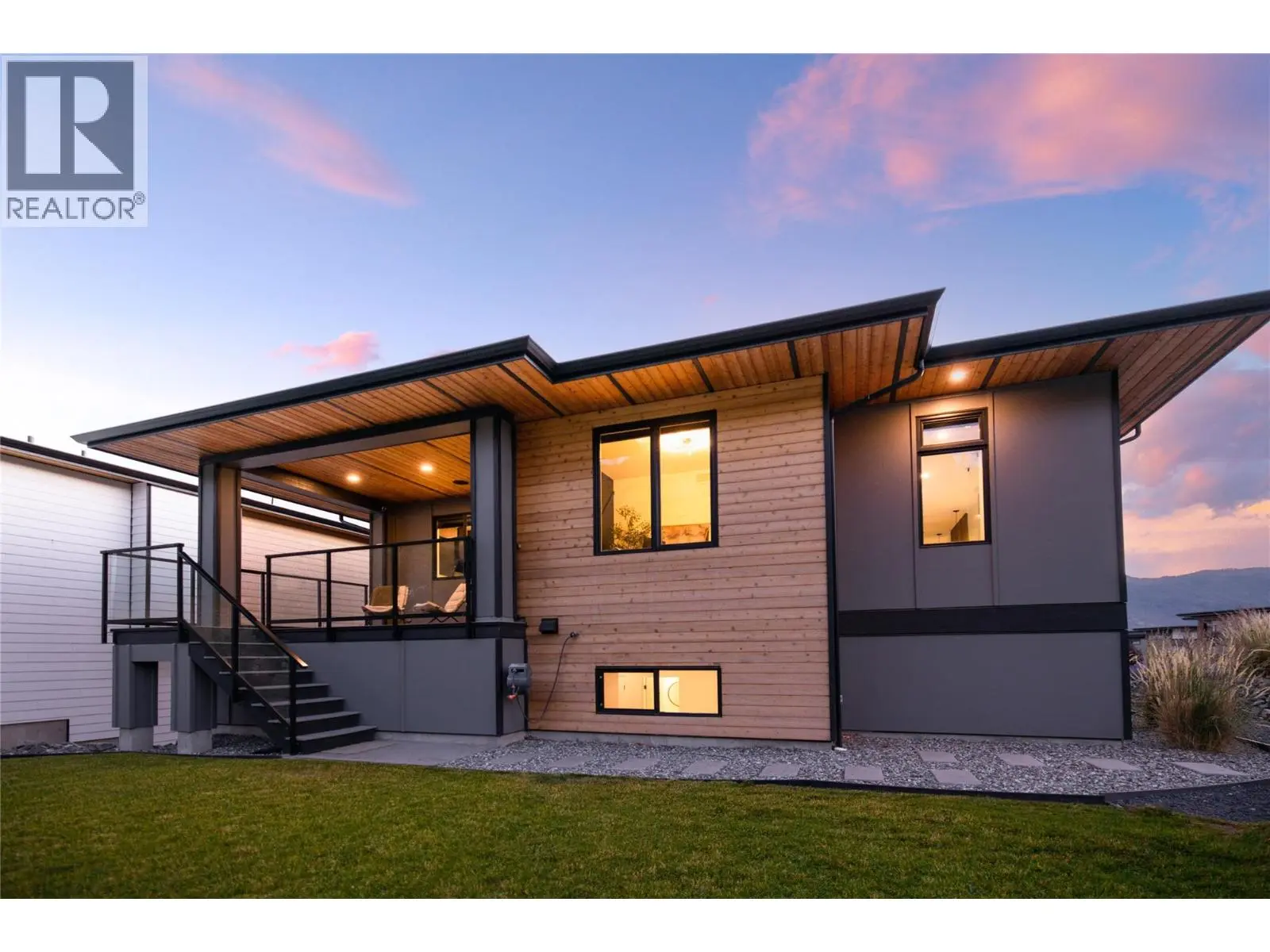 9499 Ledgestone Road. Lake Country, British Columbia