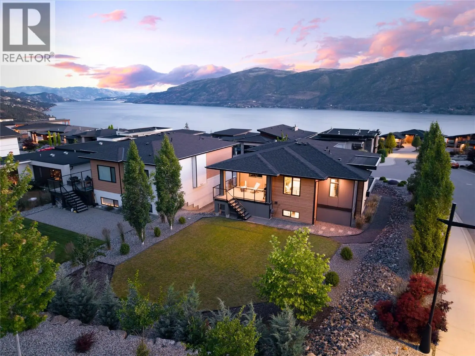 9499 Ledgestone Road. Lake Country, British Columbia
