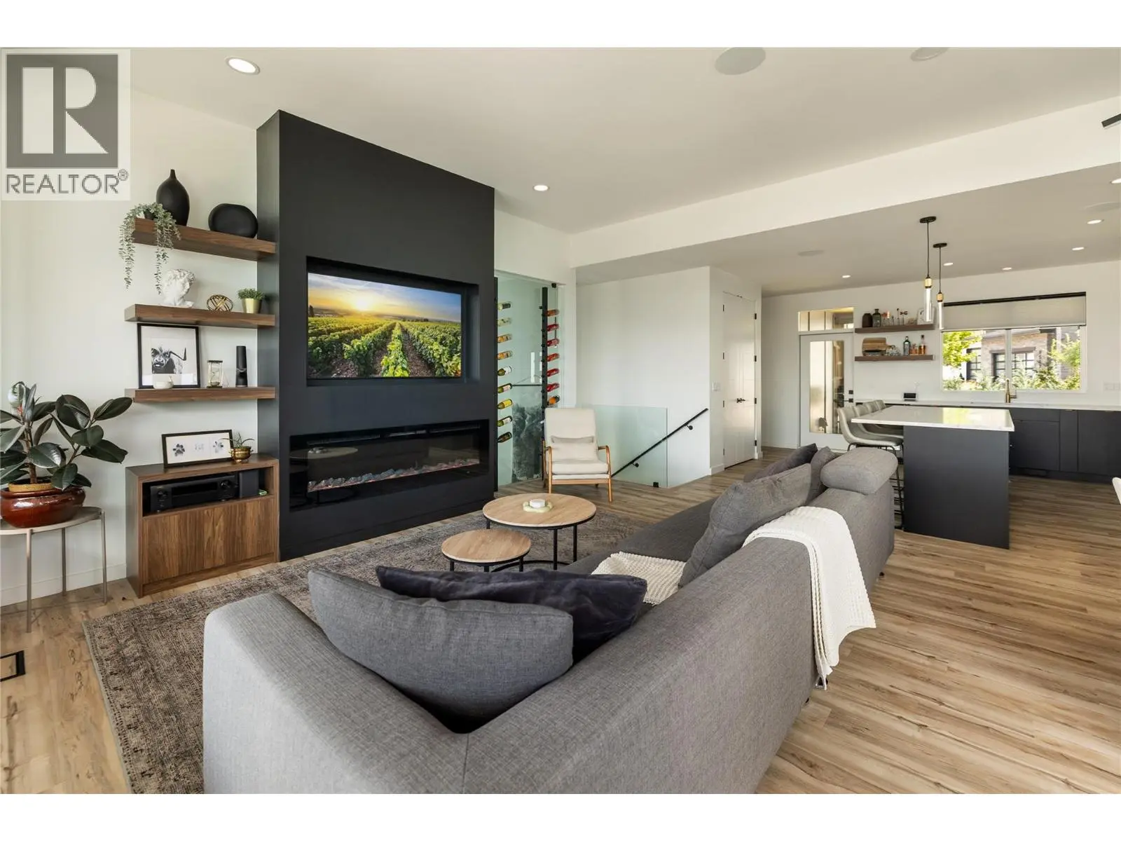 9499 Ledgestone Road. Lake Country, British Columbia