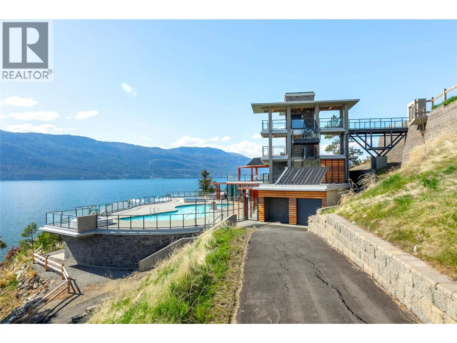 9499 Ledgestone Road. Lake Country, British Columbia