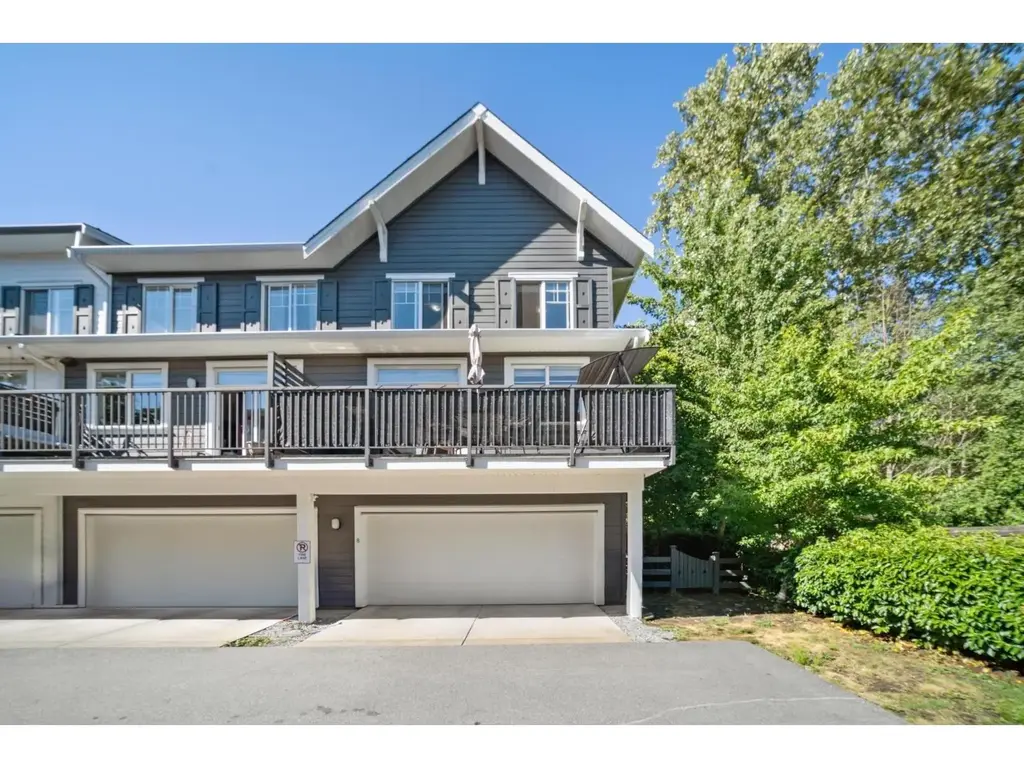 8 16357 15 Avenue, Surrey