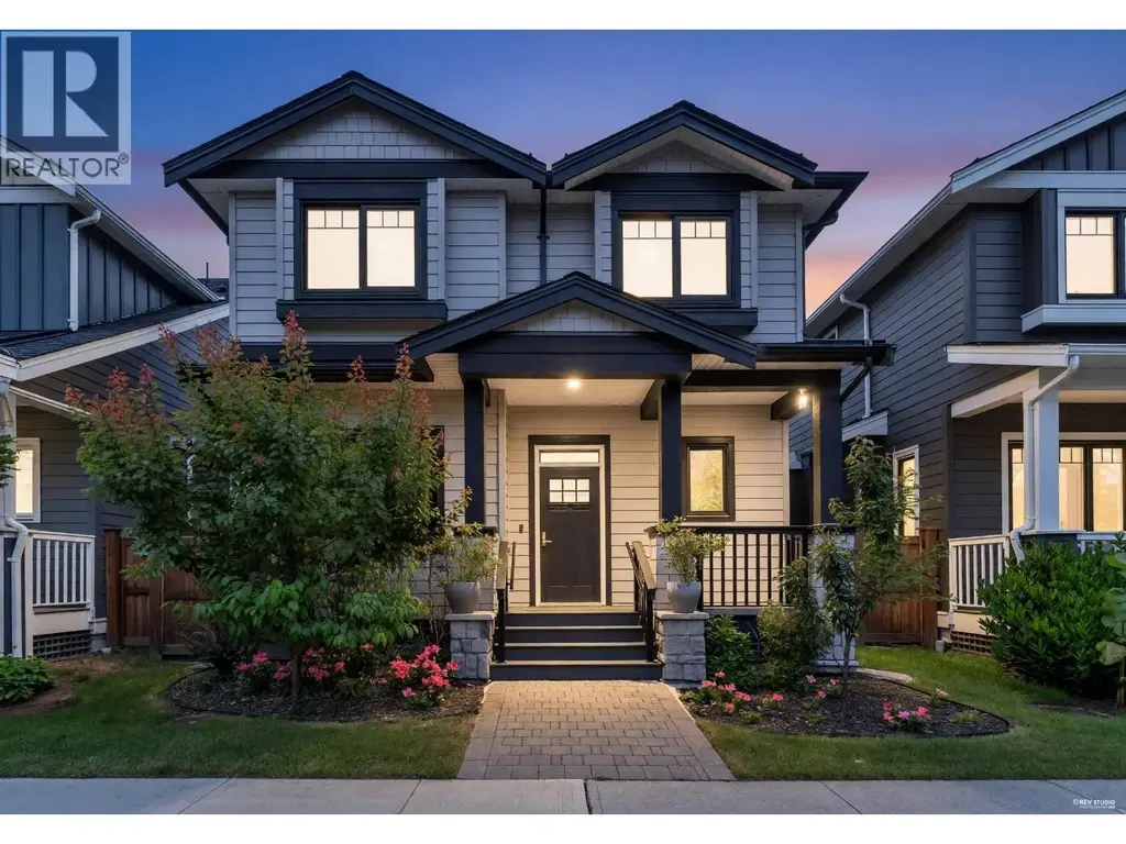 4717 Hemlock Way, Tsawwassen