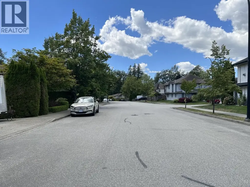 23776 110 Avenue, Maple Ridge