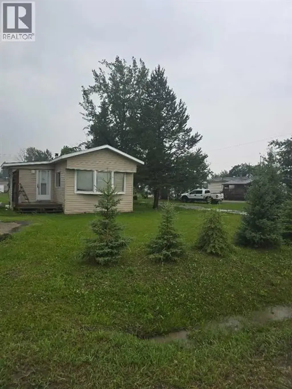 305, 72133 Range Road 11, DeBolt