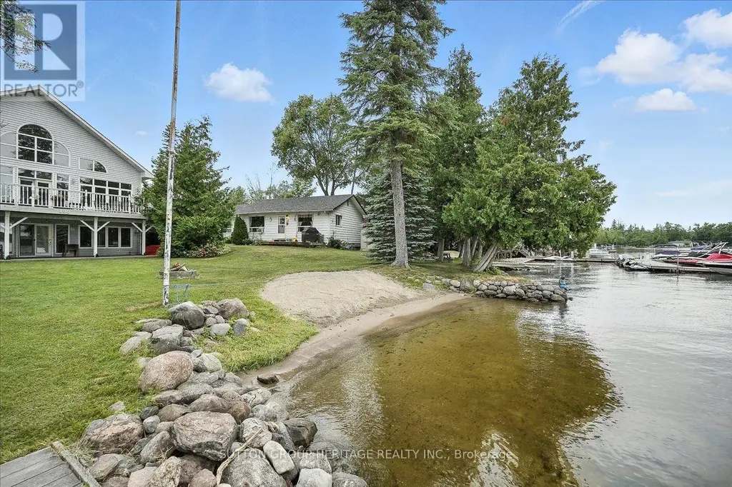 400 Front Street W, Kawartha Lakes (Bobcaygeon)