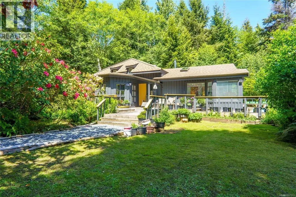 1334 Chesterman Beach Rd, Tofino
