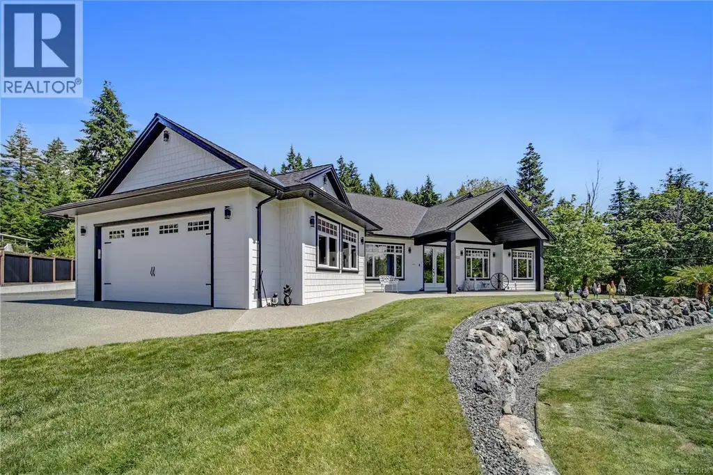 5623 Arvay Rd, Port Alberni