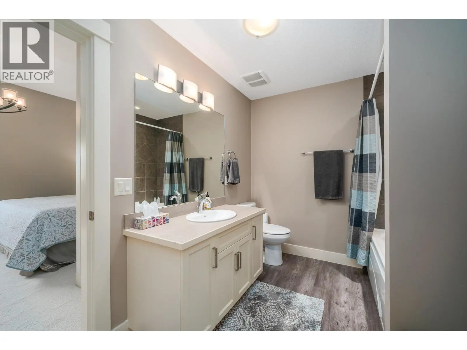 673 Denali Court Unit# 9. Kelowna, British Columbia