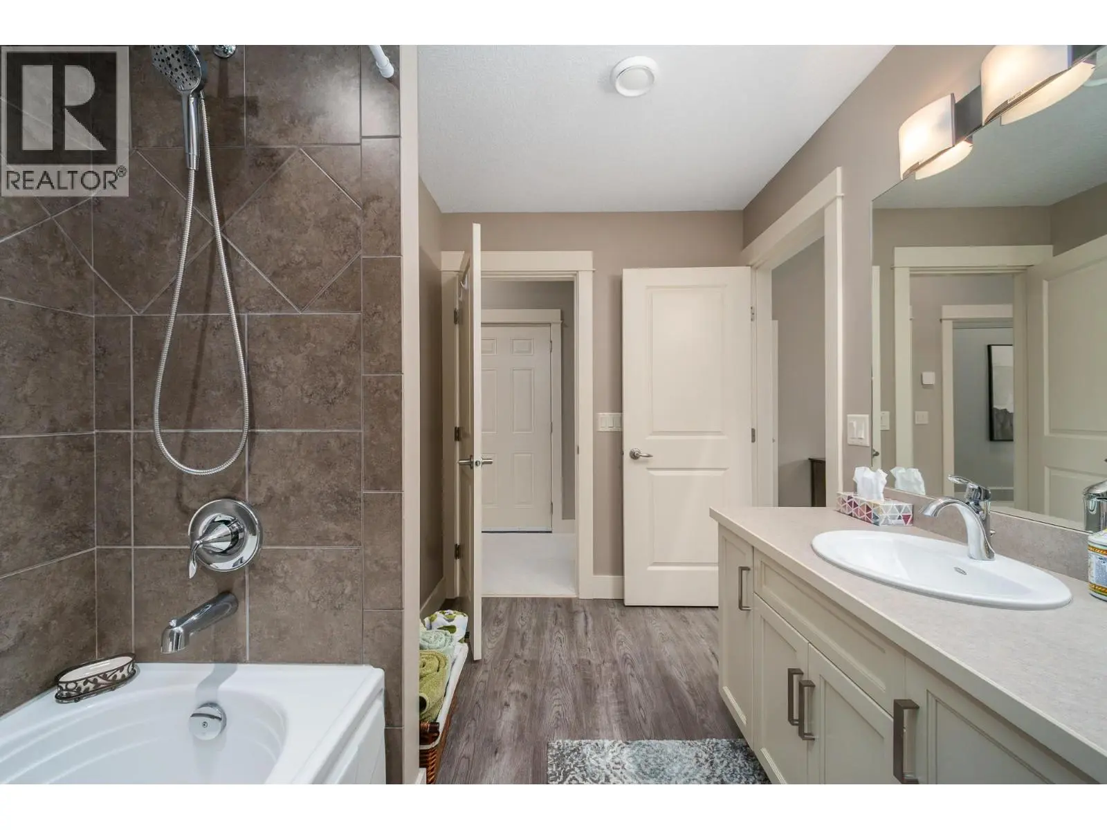 673 Denali Court Unit# 9. Kelowna, British Columbia