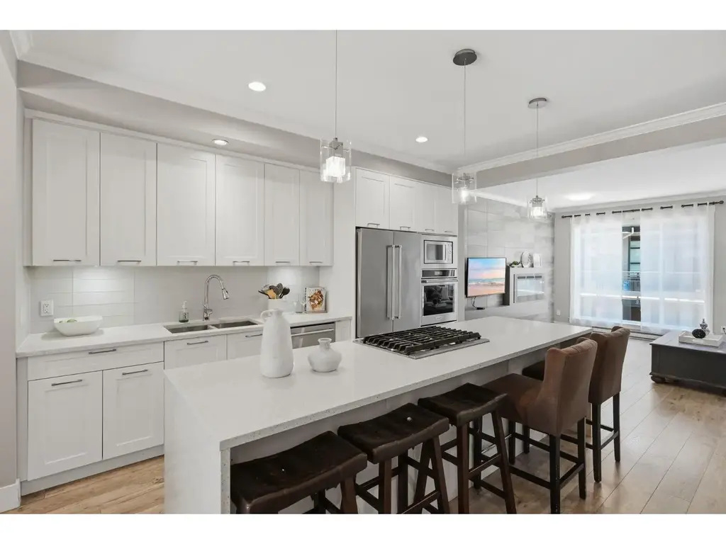 38 16488 64 Avenue, Surrey
