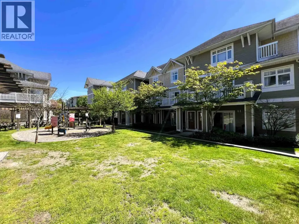 157 7388 Macpherson Avenue, Burnaby