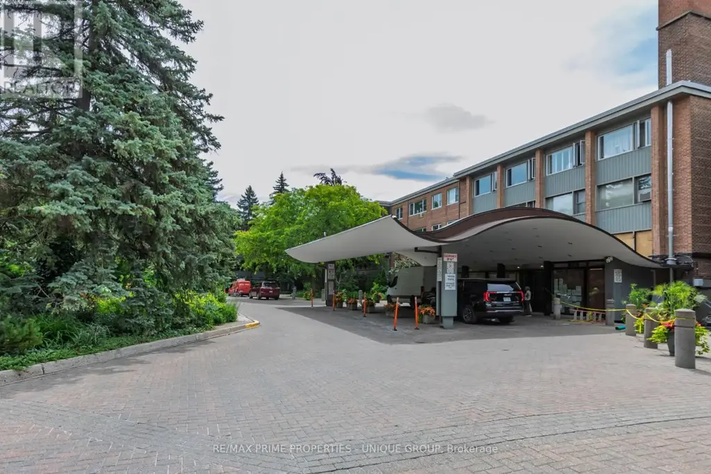 644 - 21 Dale Avenue, Toronto (Rosedale-Moore Park)