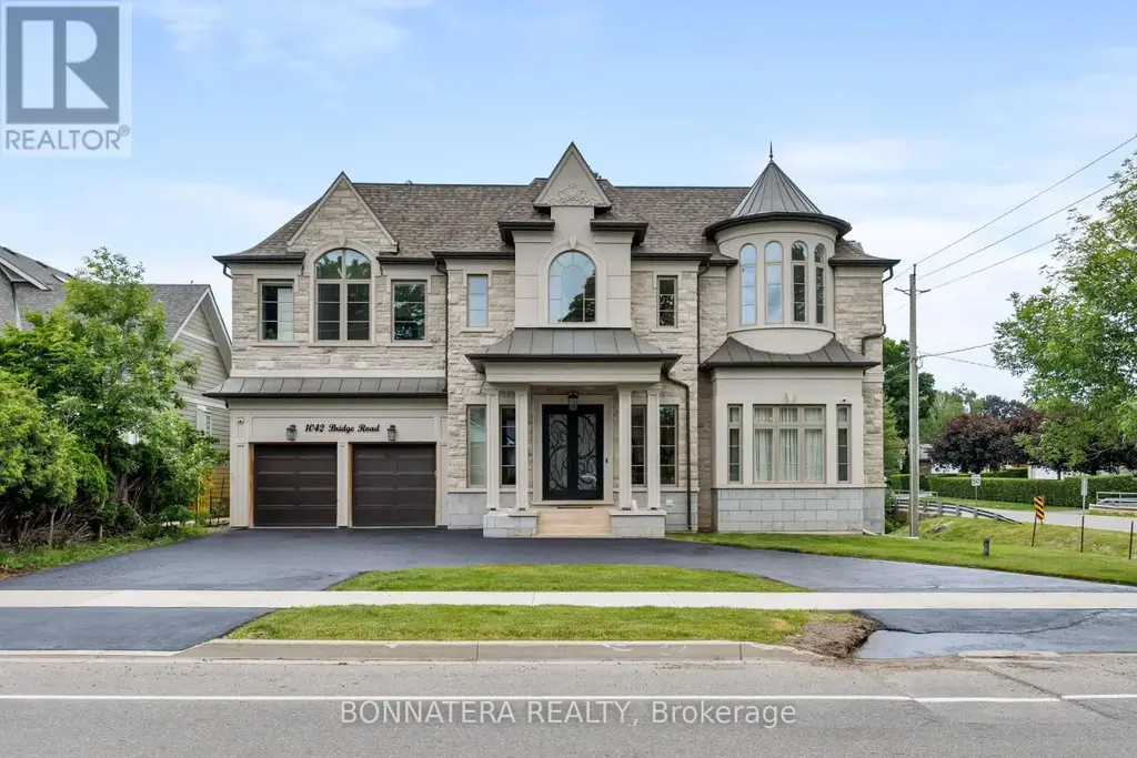 1042 Bridge Road, Oakville (WO West)