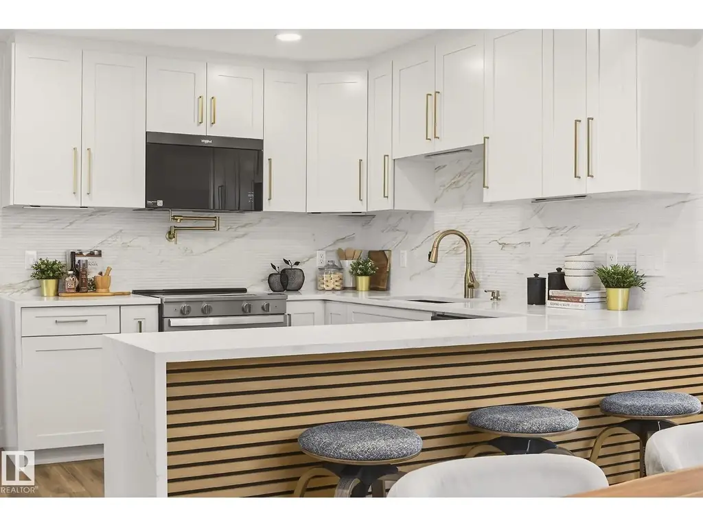 18312 91 Av Nw, Edmonton