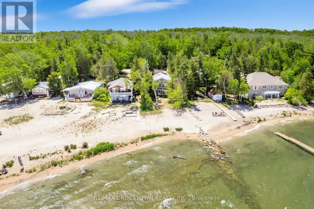 1799 Champlain Road, Tiny