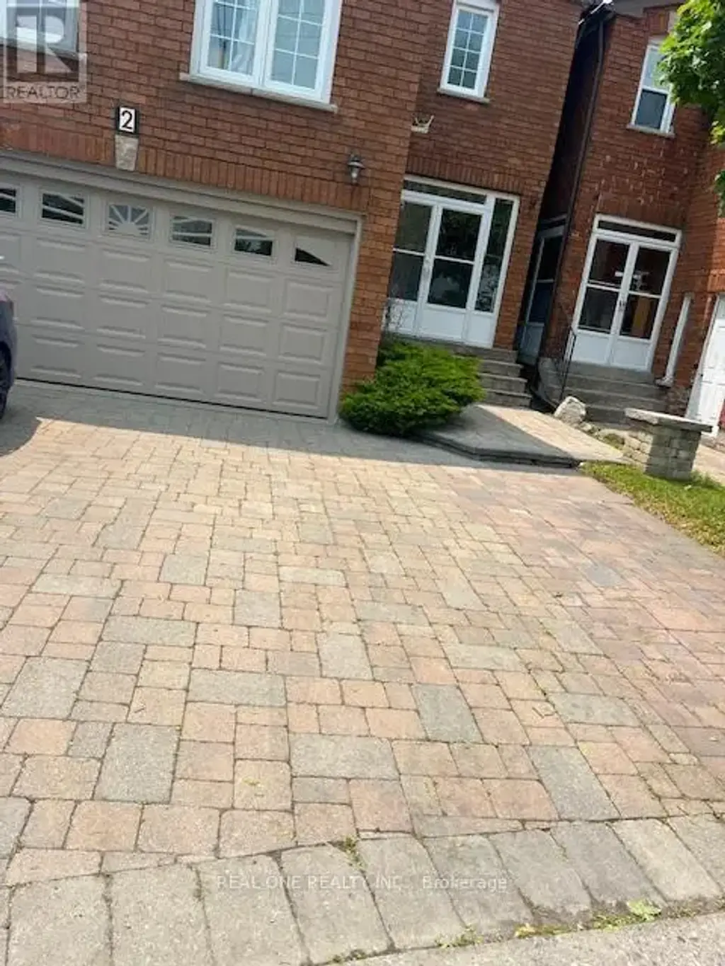 2 Grittani Lane, Toronto (Agincourt South-Malvern West)