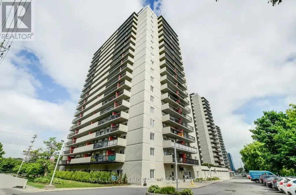 708 - 158c Mcarthur Avenue, Ottawa