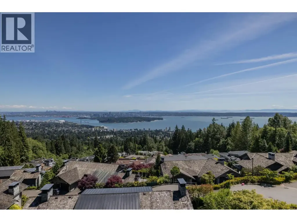 Ph2 2200 Chippendale Road, West Vancouver